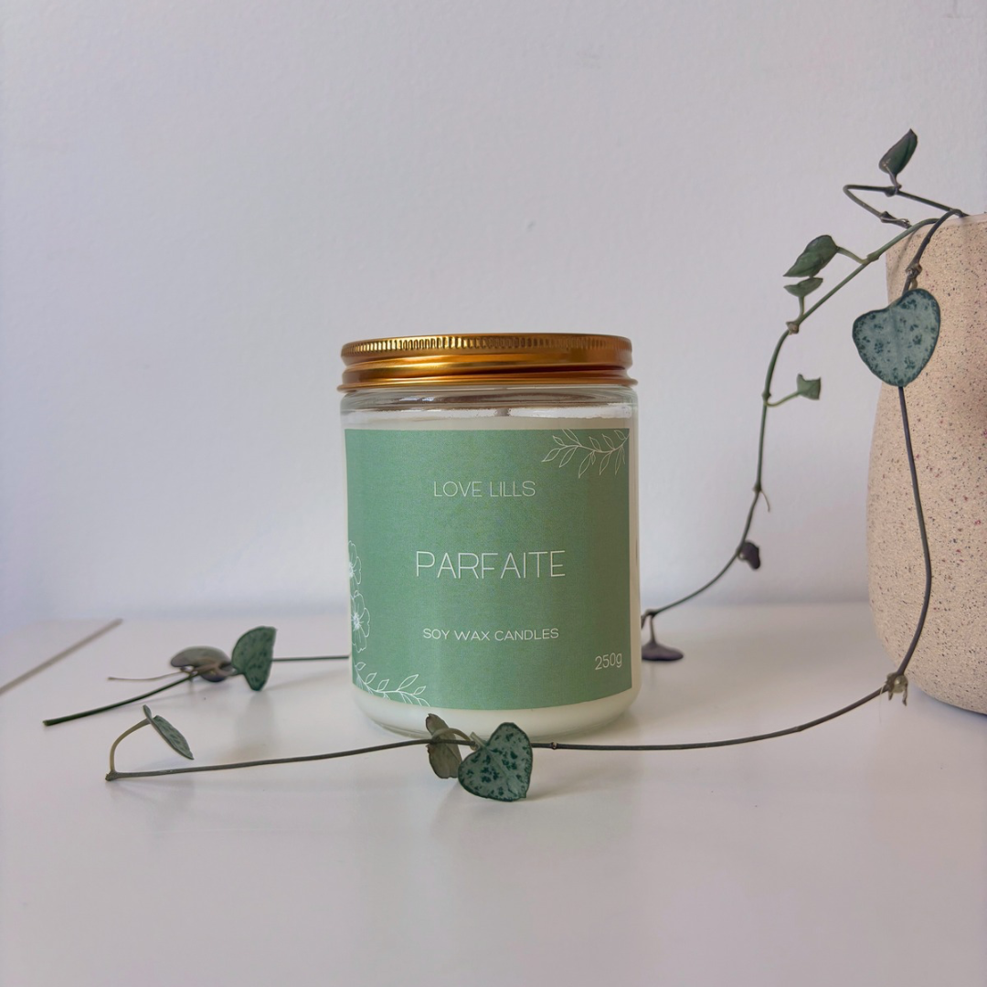 Parfaite Candle